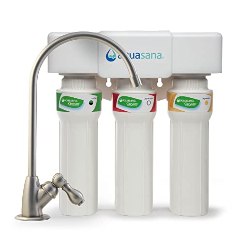 Aquasana Système de filtration d'eau sous évier Claryum à débit maximal en 3 étapes - Filtration de comptoir de cuisine Claryum - Filtre 99 % du chlore - Robinet en nickel brossé - AQ-5300+.55