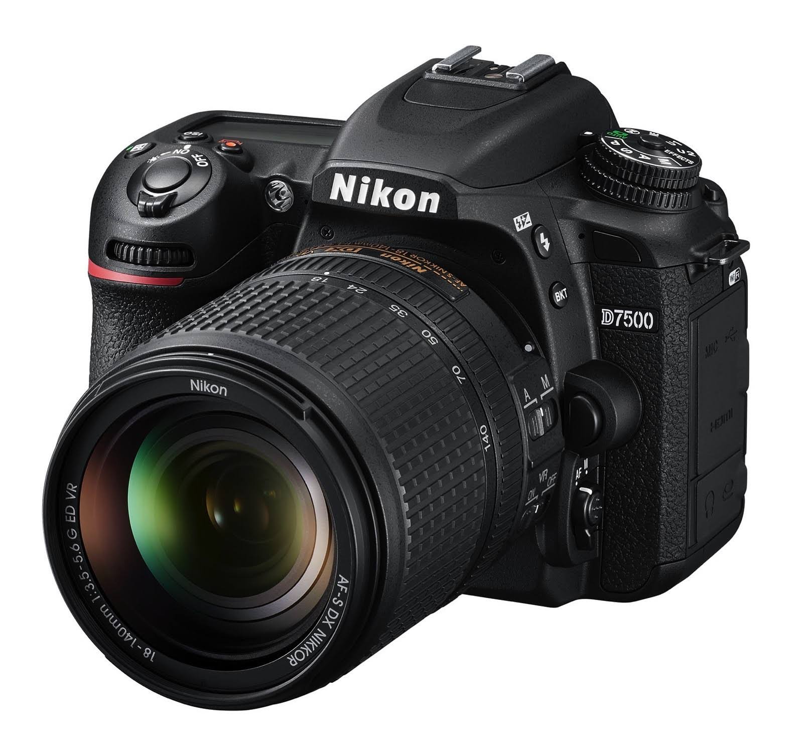 Nikon Reflex numérique au format DX D7500 avec objectif VR 18-140 mm